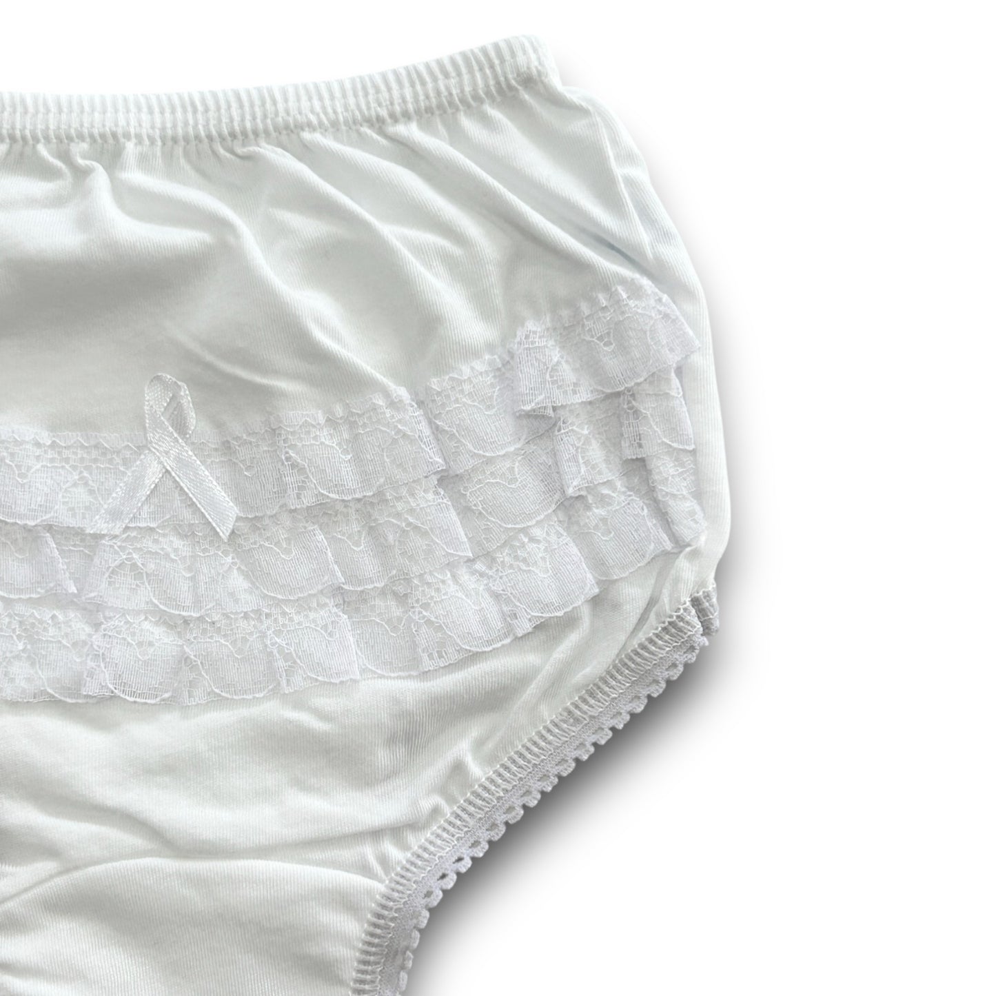 Pantaleta con olan blanca económica varias tallas paquete de 12