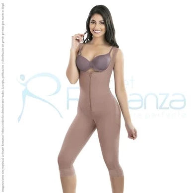 Faja colombiana a la rodilla con zipper frontal y perineal Mod. 3082